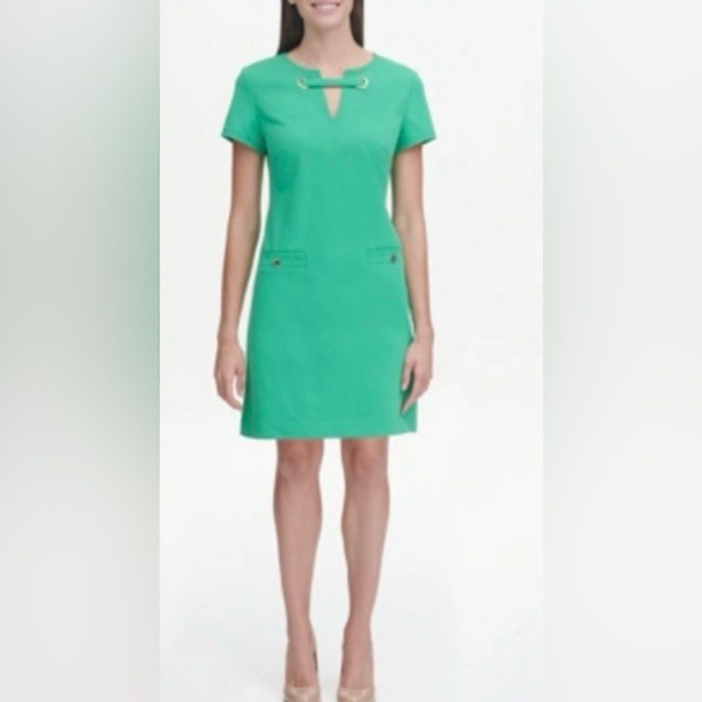 NWT Tommy Hilfiger Kelly Short Sleeve Grommet Split Neck Sheath Dress Size 12